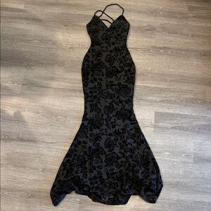 Elegant Windsor Black Floral Dress